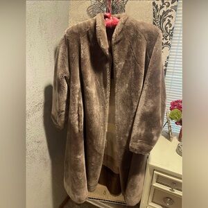Borgana  Coat A Borg Fabric Faux Fur Long Brown Coat Vintage